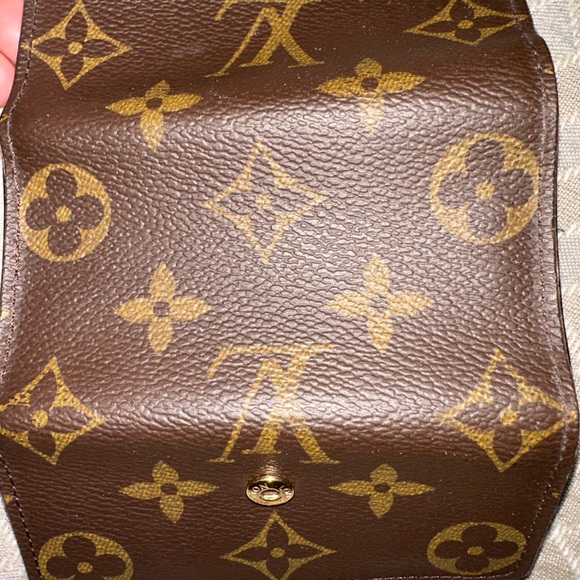 Monogram 6 Key Multicles Holder - Picture 5 of 5